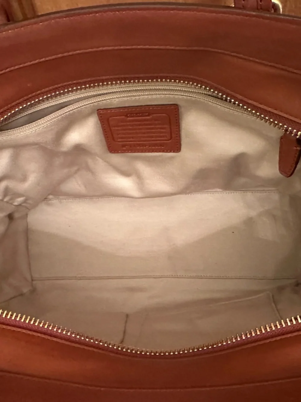 Coach Legacy Candace Carryall 19890 Cognac EUC MSRP $398 - Picture 11 of 11
